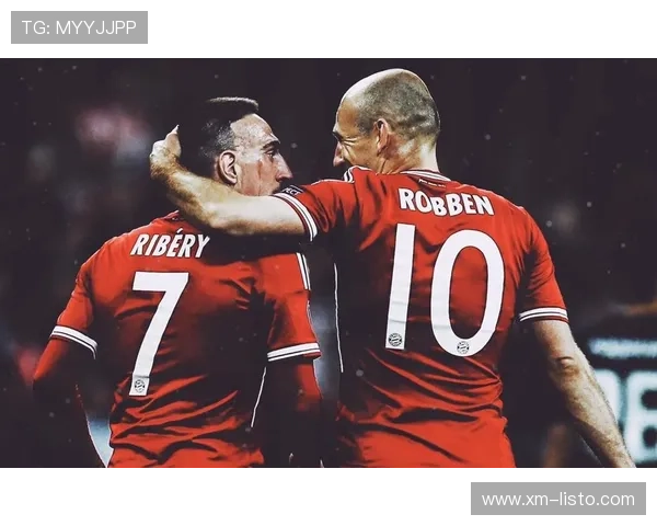 拜仁海报热身欧冠对决巴黎罗贝里小猪同框伊布小罗回忆重温